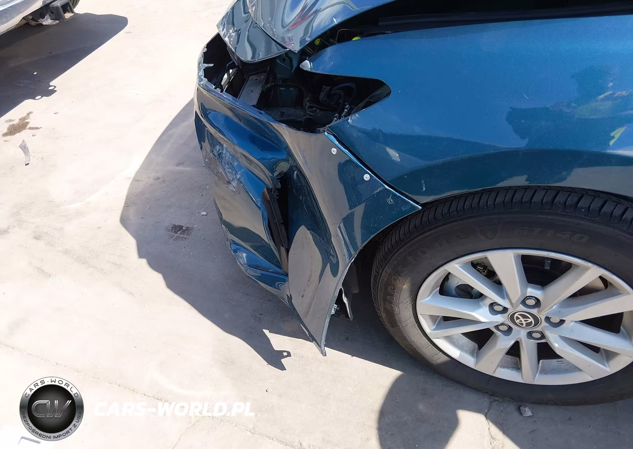 2026 Toyota Camry Le VIN:4T1DAACK4TU242039 - 6