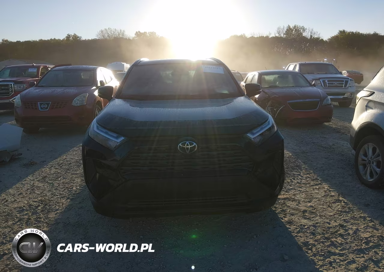 2025 Toyota Rav4 Hybrid Xle VIN:JTMRWRFV4SD338509 - 13
