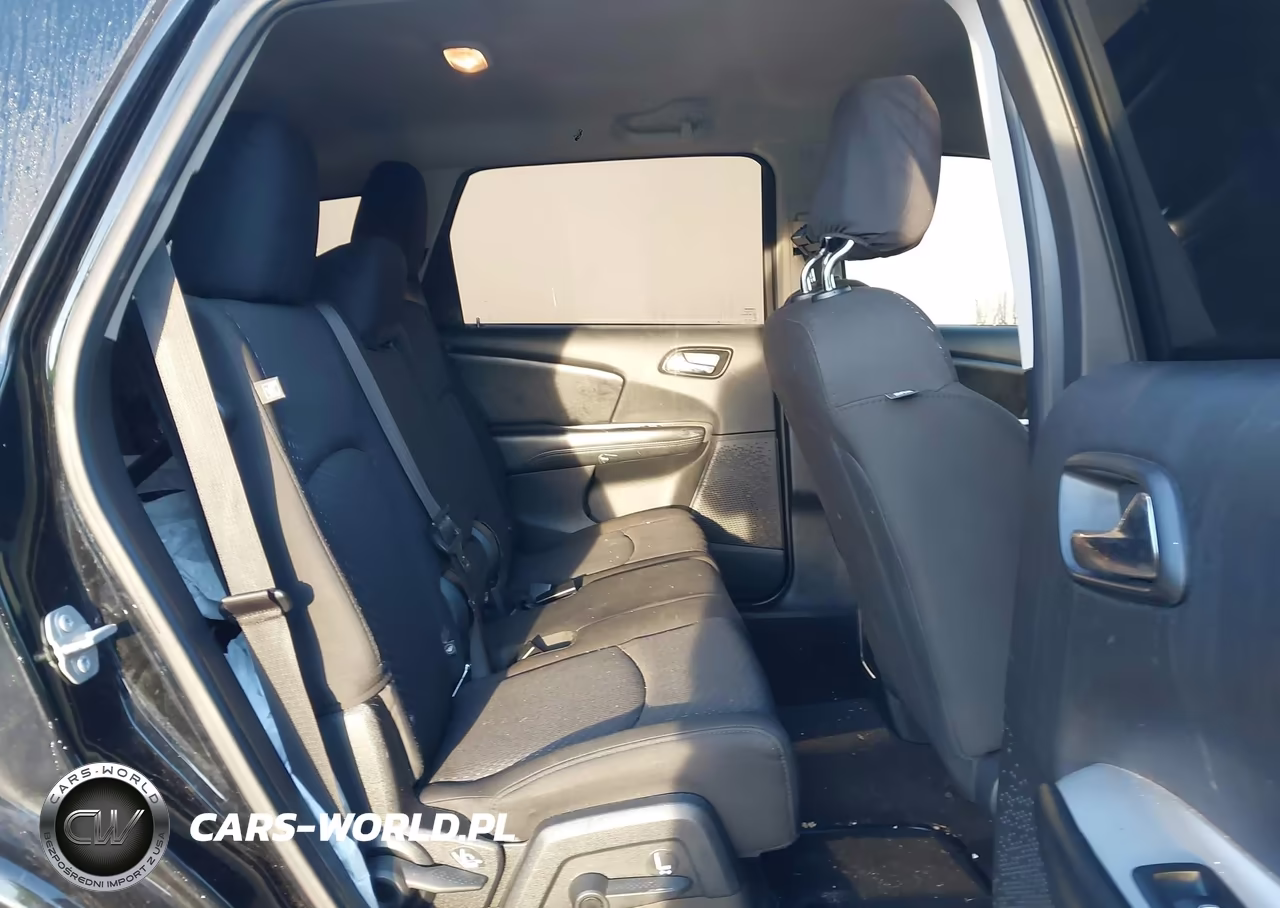 2018 Dodge Journey Se VIN:3C4PDCAB9JT381811 - 8