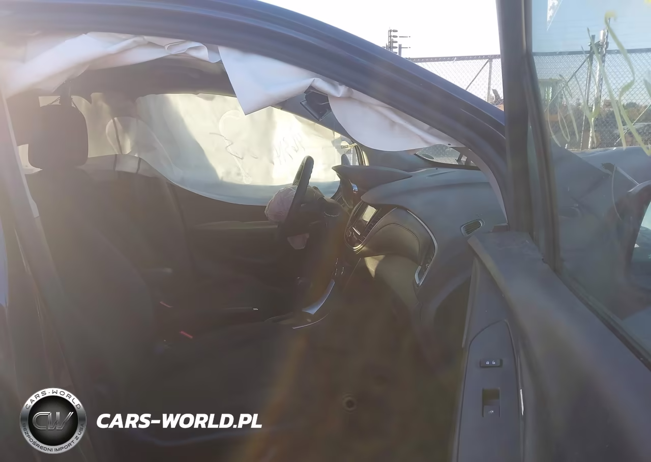 2019 Chevrolet Trax Ls VIN:3GNCJNSB2KL250472 - 5
