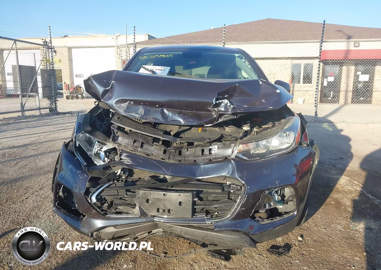 2019 Chevrolet Trax Ls VIN:3GNCJNSB2KL250472 - 6