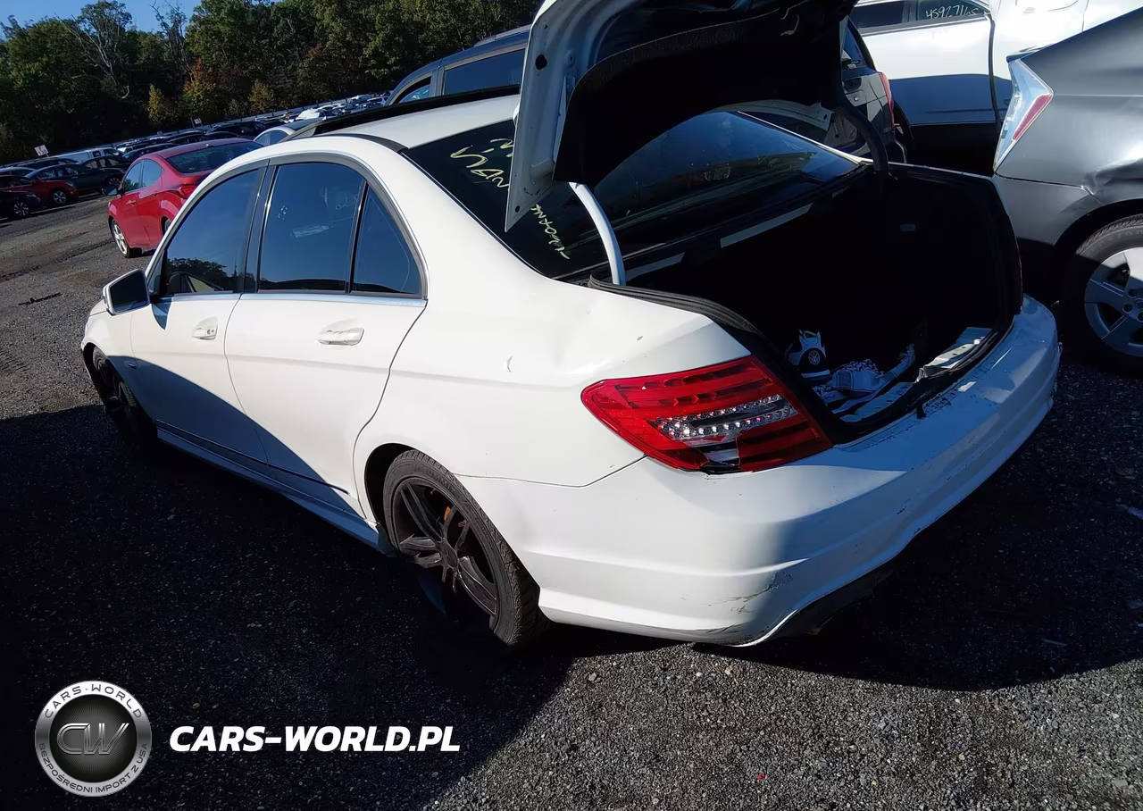 2012 Mercedes-Benz C 250 Sport VIN:WDDGF4HB3CA638435 - 3