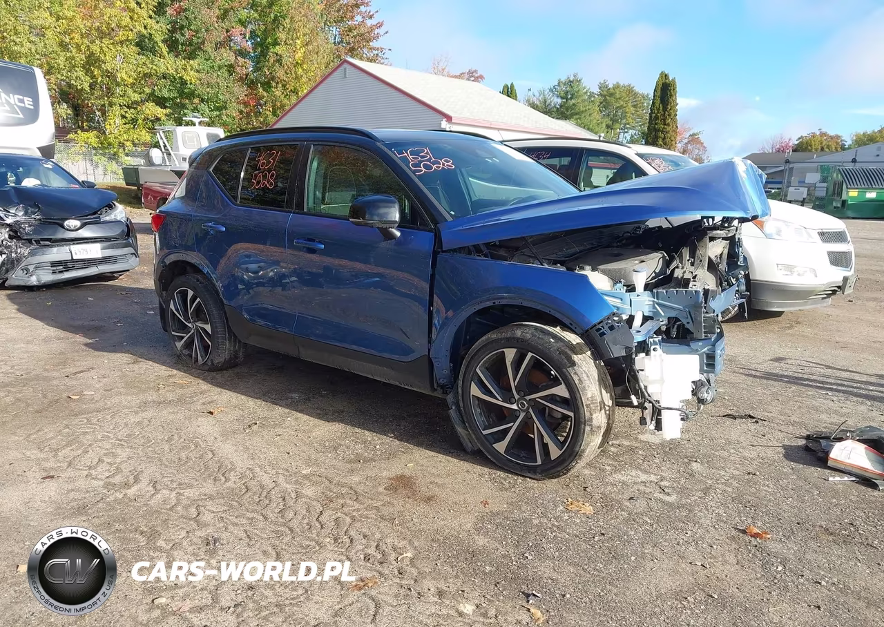 2021 Volvo Xc40 T5 R-Design