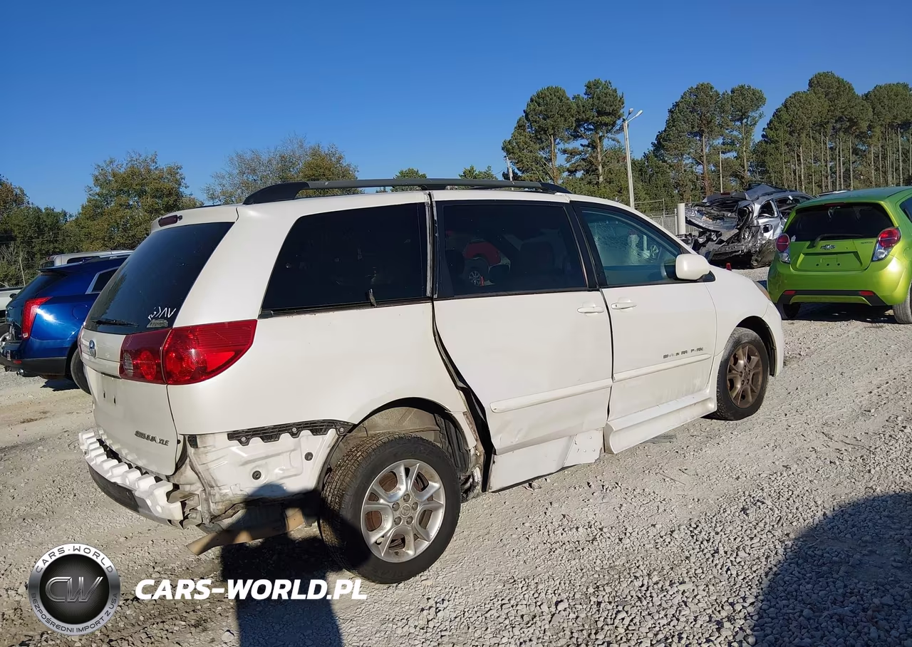 2006 Toyota Sienna VIN:5TDZA22C06S571811 - 4