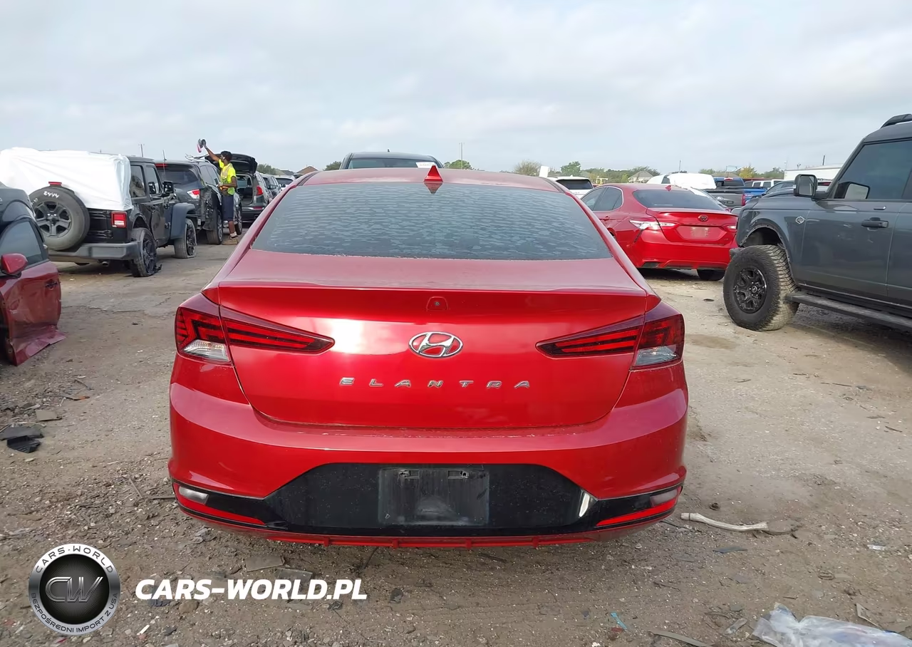 2019 Hyundai Elantra Sel VIN:5NPD84LF2KH409494 - 17