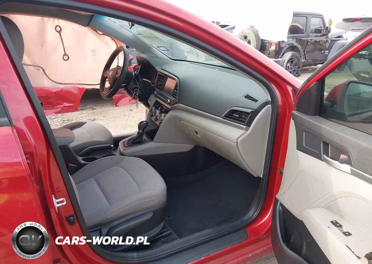 2019 Hyundai Elantra Sel VIN:5NPD84LF2KH409494 - 5
