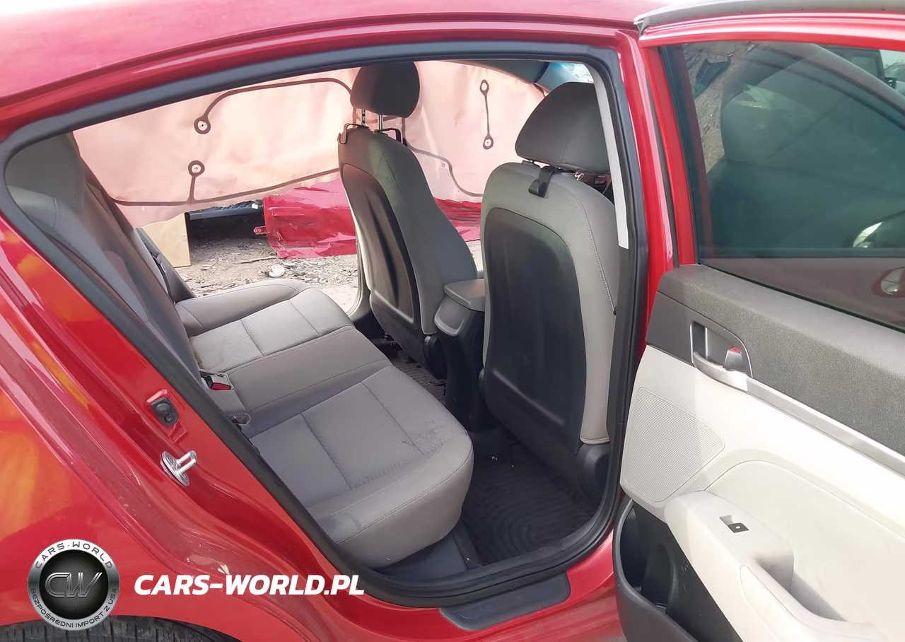 2019 Hyundai Elantra Sel VIN:5NPD84LF2KH409494 - 8