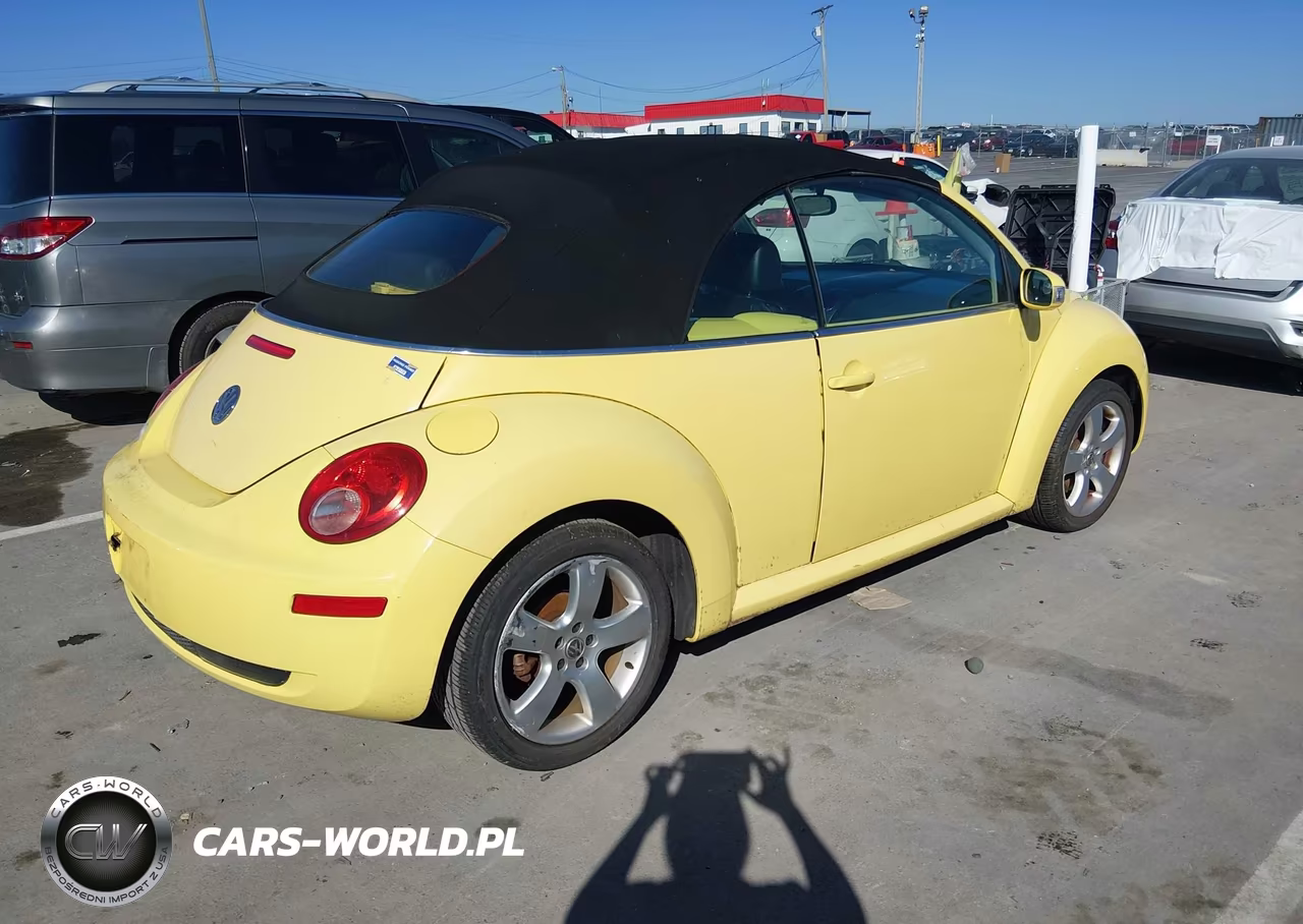 2007 Volkswagen New Beetle 2.5 VIN:3VWSG31Y37M400875 - 4