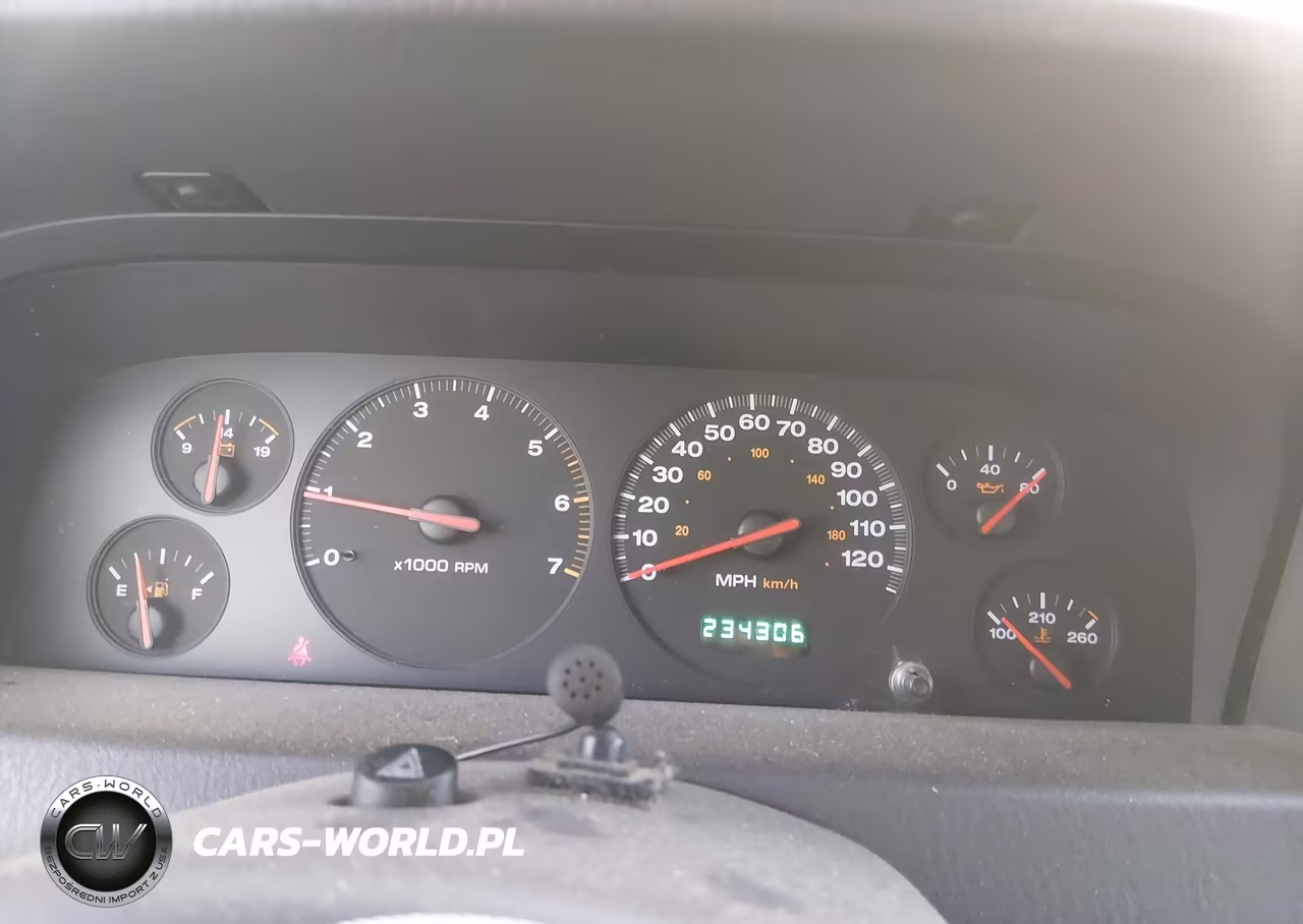 2000 Jeep Grand Cherokee Laredo VIN:1J4GW48S4YC263333 - 7