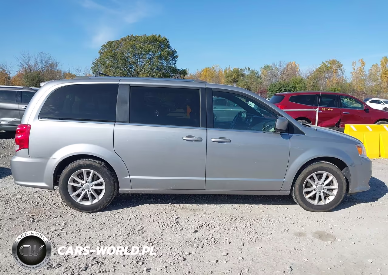 2019 Dodge Grand Caravan Sxt VIN:2C4RDGCG5KR632210 - 13