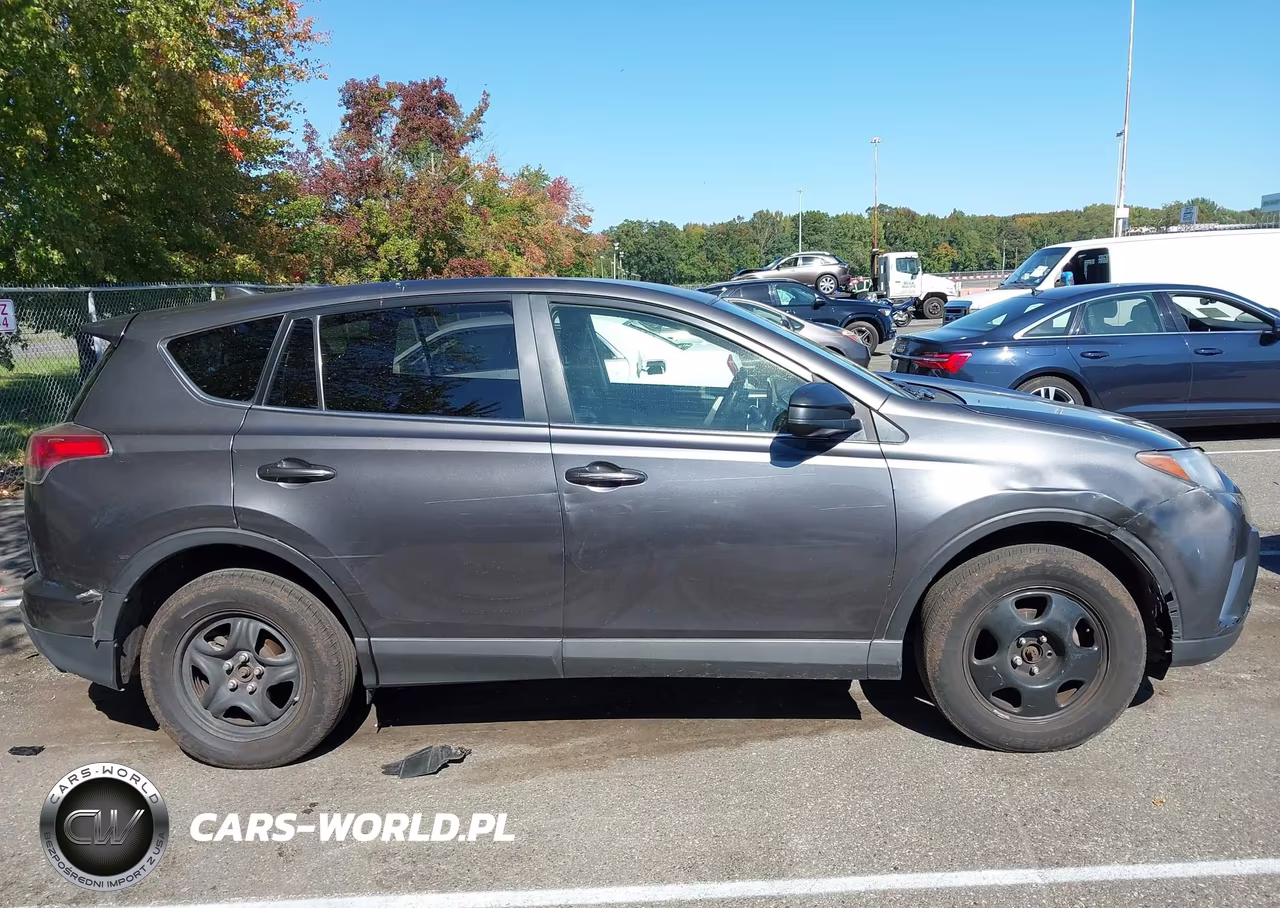 2018 Toyota Rav4 Le VIN:JTMBFREV4JJ251714 - 13