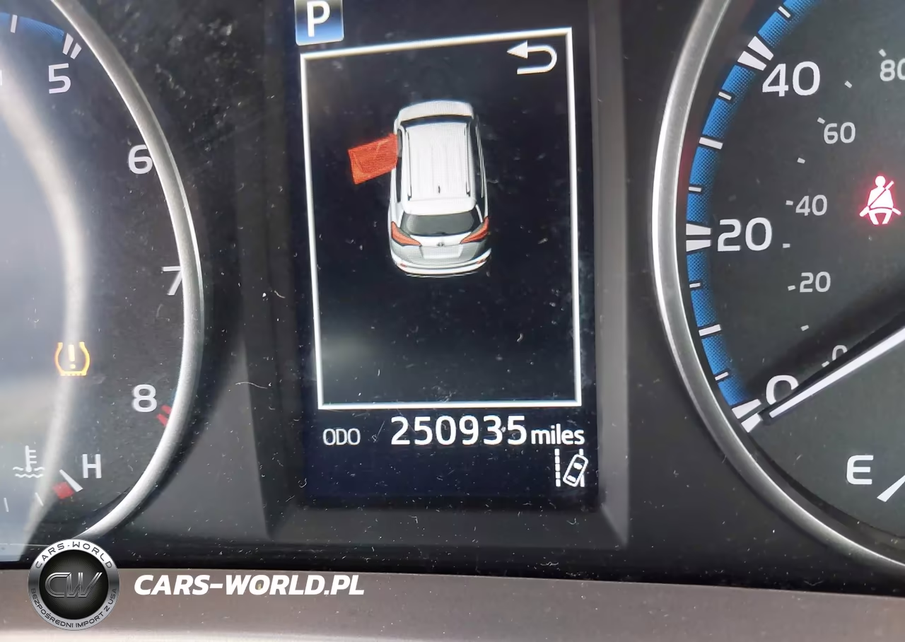 2018 Toyota Rav4 Le VIN:JTMBFREV4JJ251714 - 15