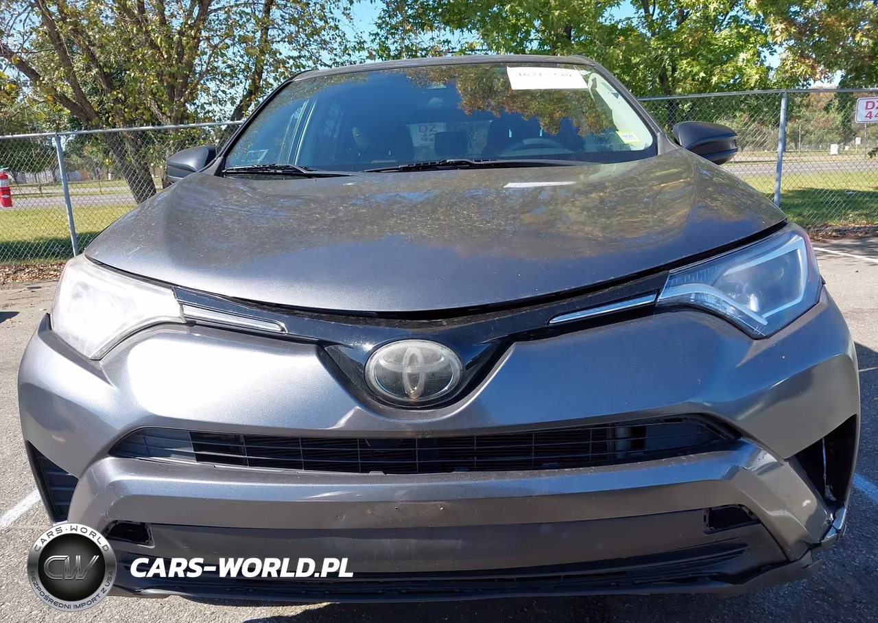 2018 Toyota Rav4 Le VIN:JTMBFREV4JJ251714 - 17