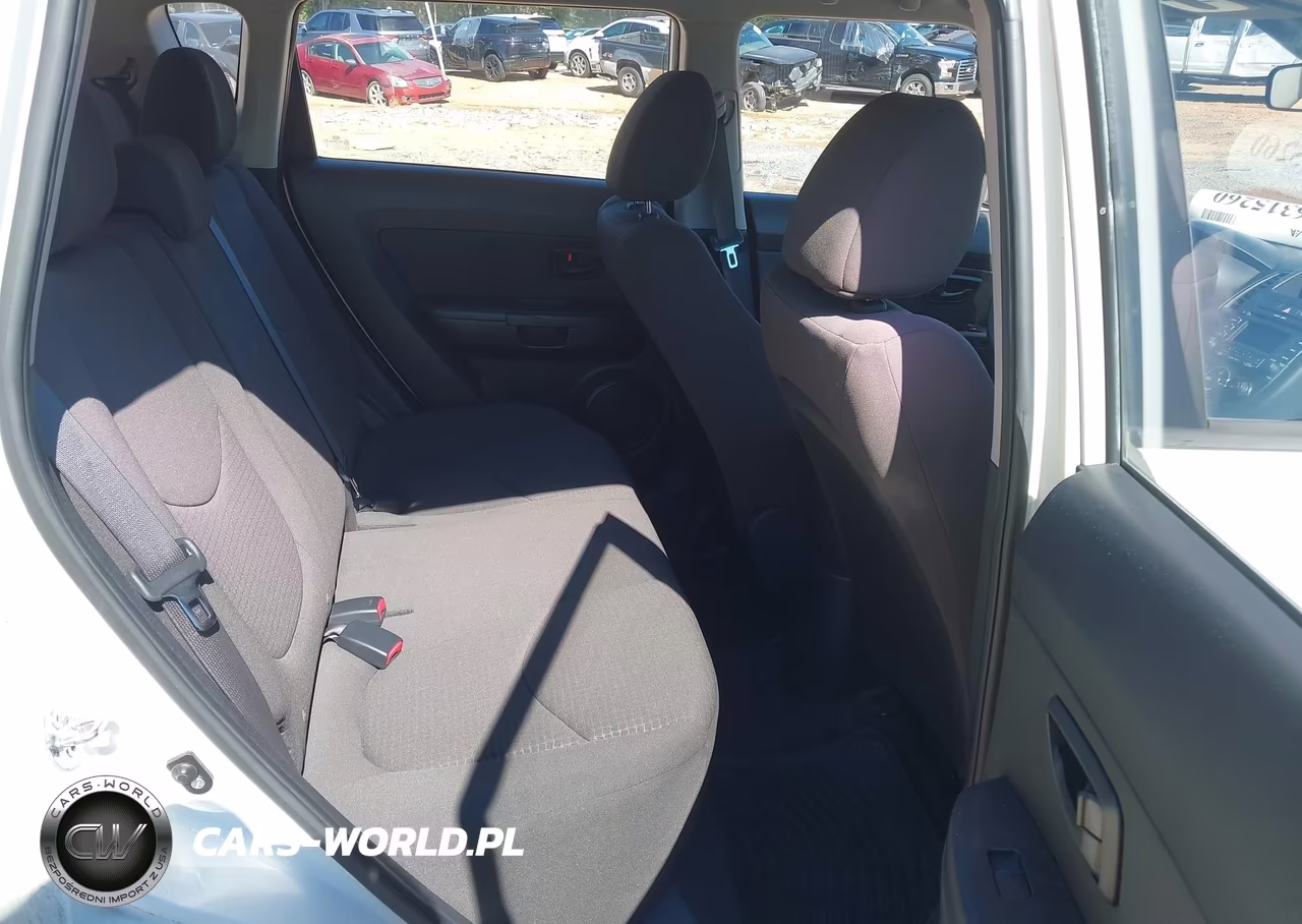 2012 Kia Soul VIN:KNDJT2A55C7389795 - 8