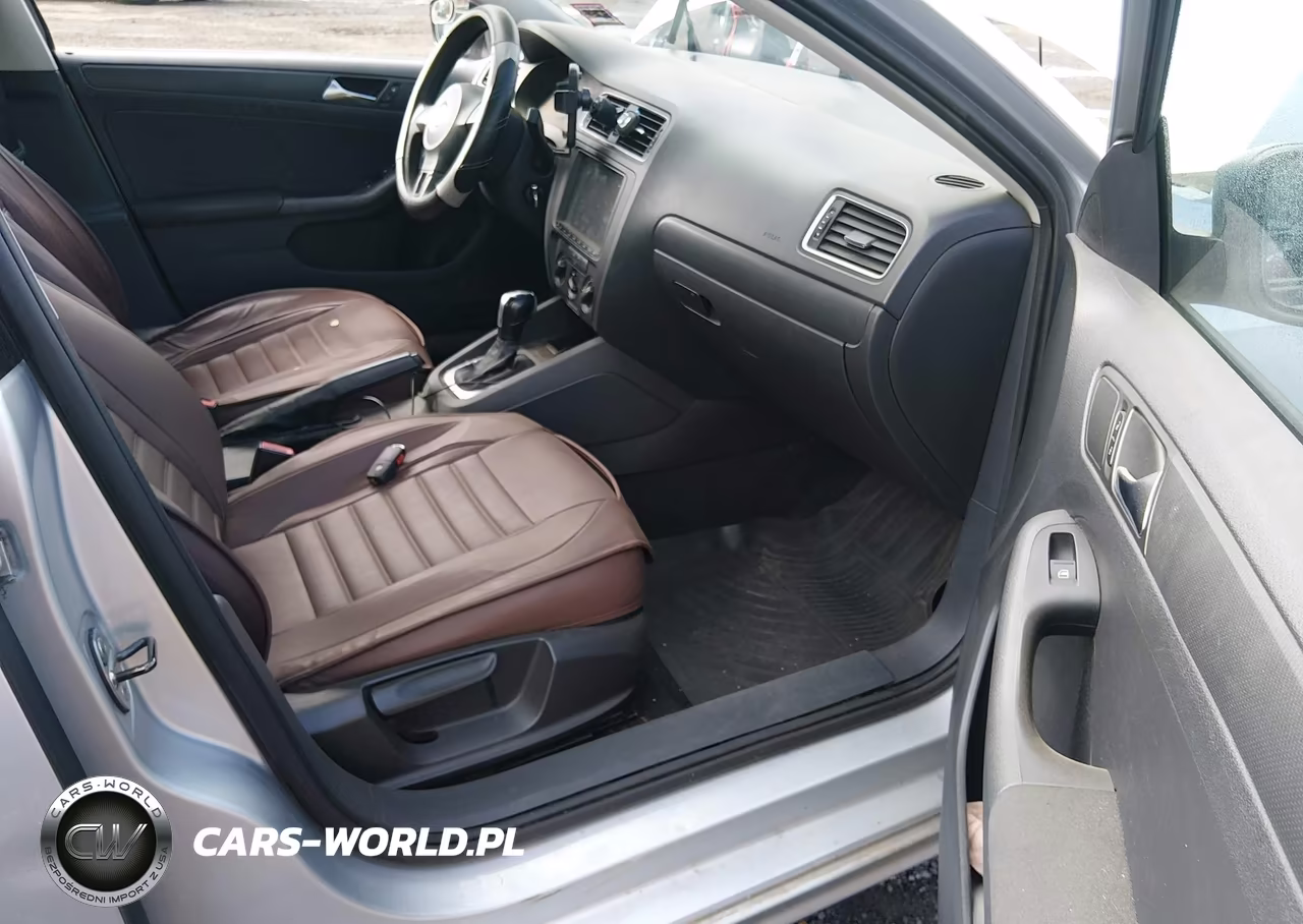 2011 Volkswagen Jetta 2.0L S VIN:3VW2K7AJ1BM305894 - 5