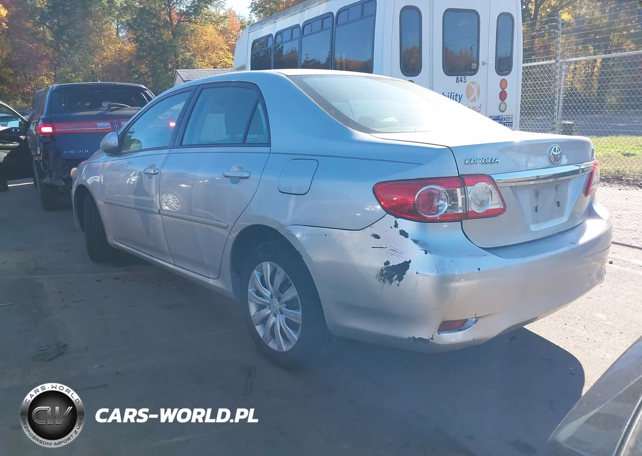 2012 Toyota Corolla Le VIN:2T1BU4EE3CC856444 - 3