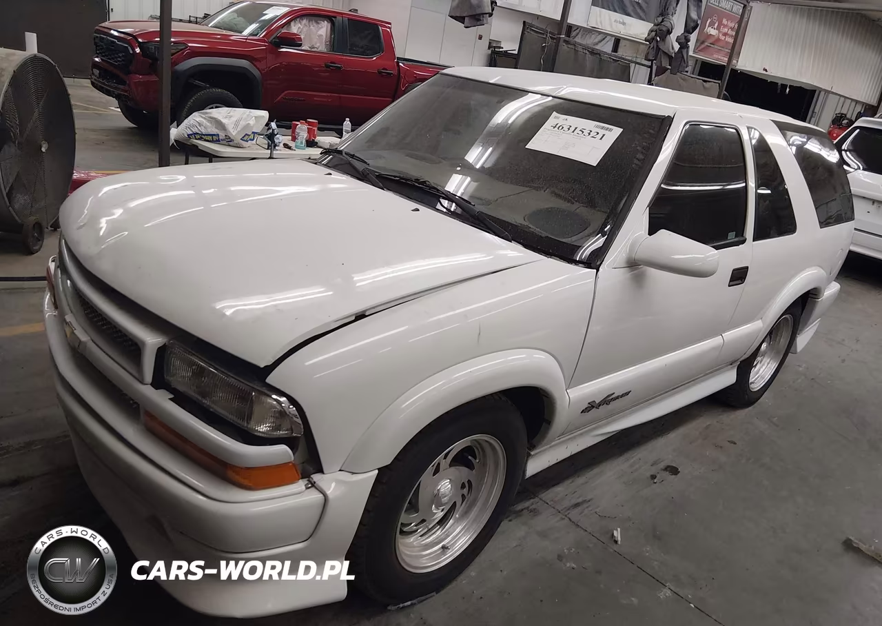 2002 Chevrolet Blazer Xtreme VIN:1GNCS18WX2K159838 - 2
