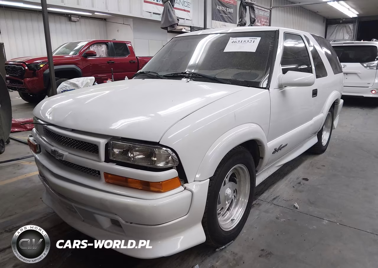 2002 Chevrolet Blazer Xtreme VIN:1GNCS18WX2K159838 - 6