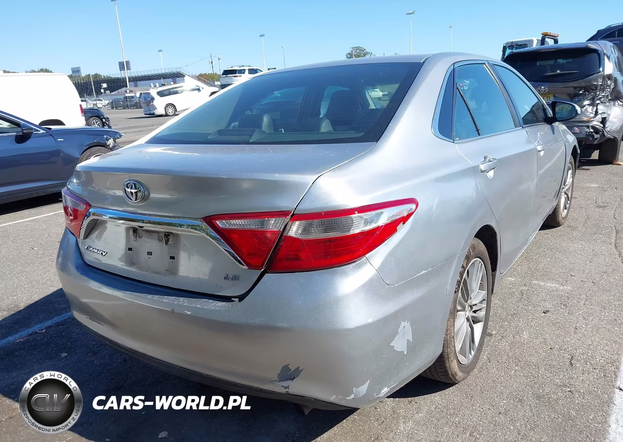 2017 Toyota Camry Le VIN:4T1BF1FK2HU419294 - 21