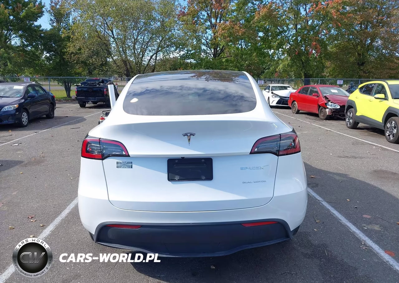 2023 Tesla Model Y Performance Dual Motor All-Wheel Drive VIN:7SAYGDEF4PA049832 - 15
