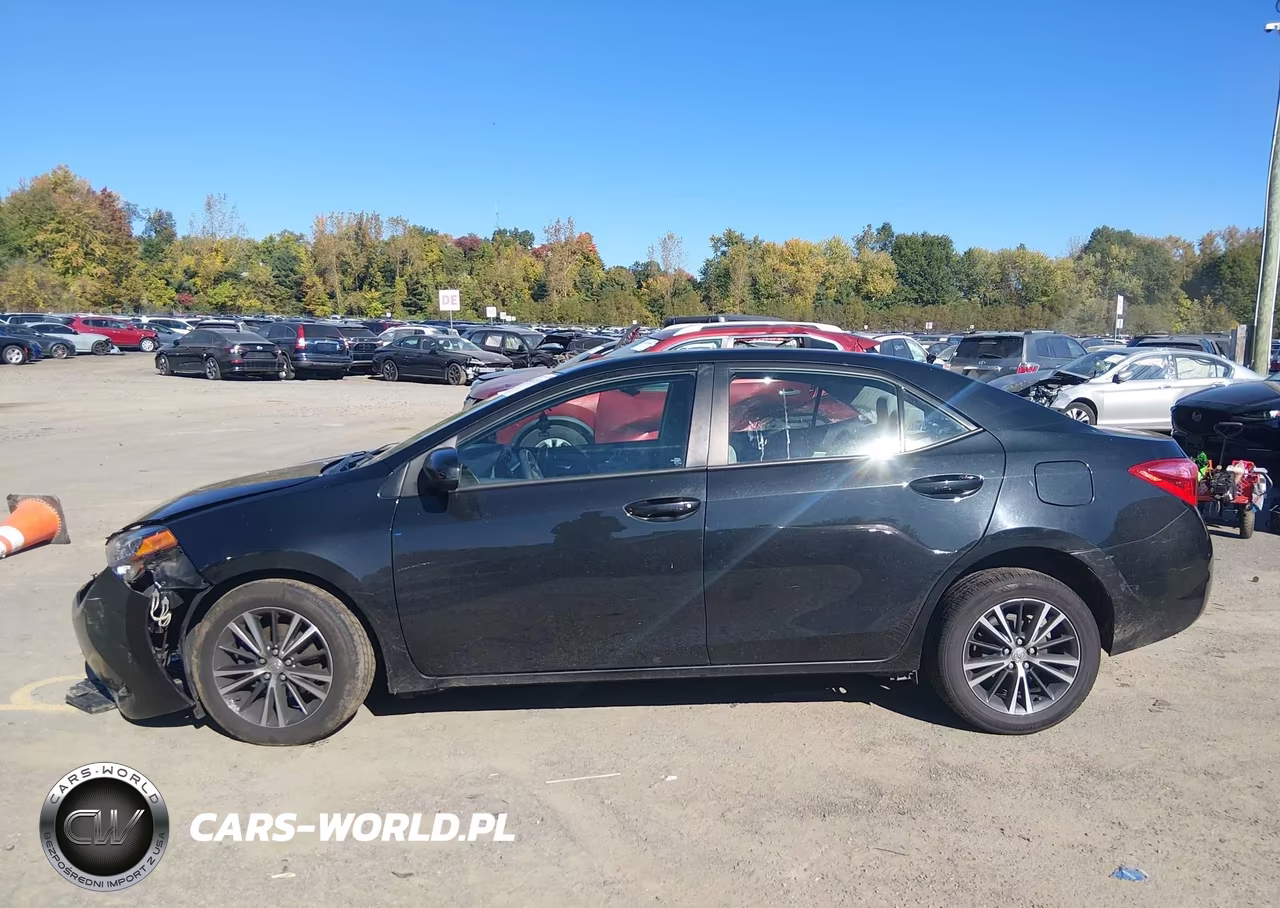 2017 Toyota Corolla Le VIN:2T1BURHE2HC882680 - 14