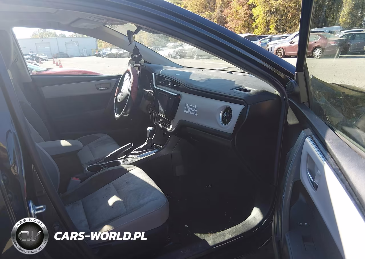 2017 Toyota Corolla Le VIN:2T1BURHE2HC882680 - 5