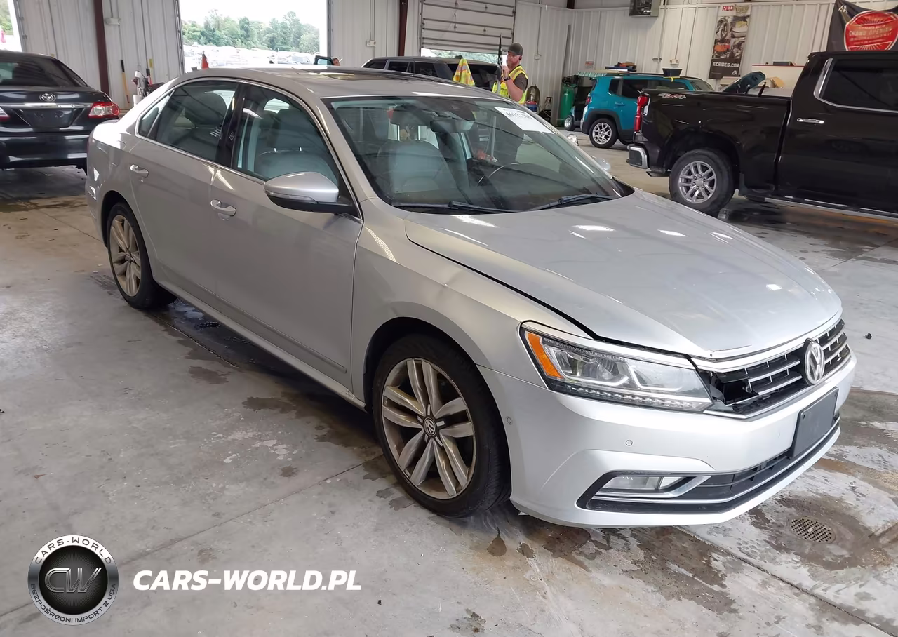 2017 Volkswagen Passat 1.8T Sel Premium VIN:1VWCT7A31HC062973 - 1