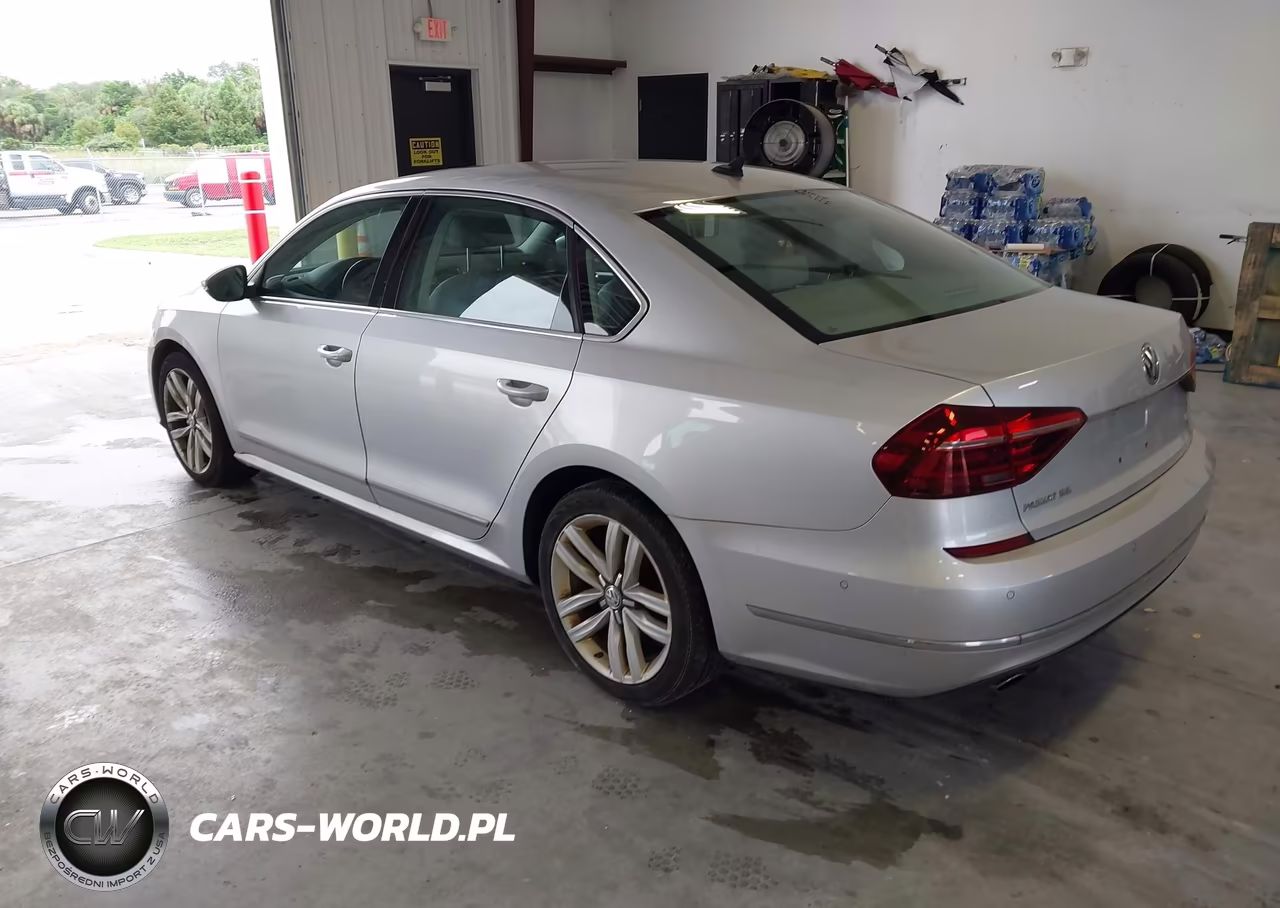 2017 Volkswagen Passat 1.8T Sel Premium VIN:1VWCT7A31HC062973 - 3