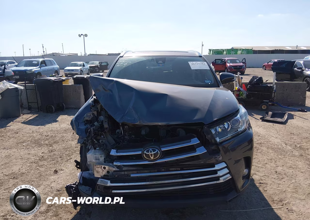 2018 Toyota Highlander Limited Platinum VIN:5TDYZRFH6JS243109 - 12