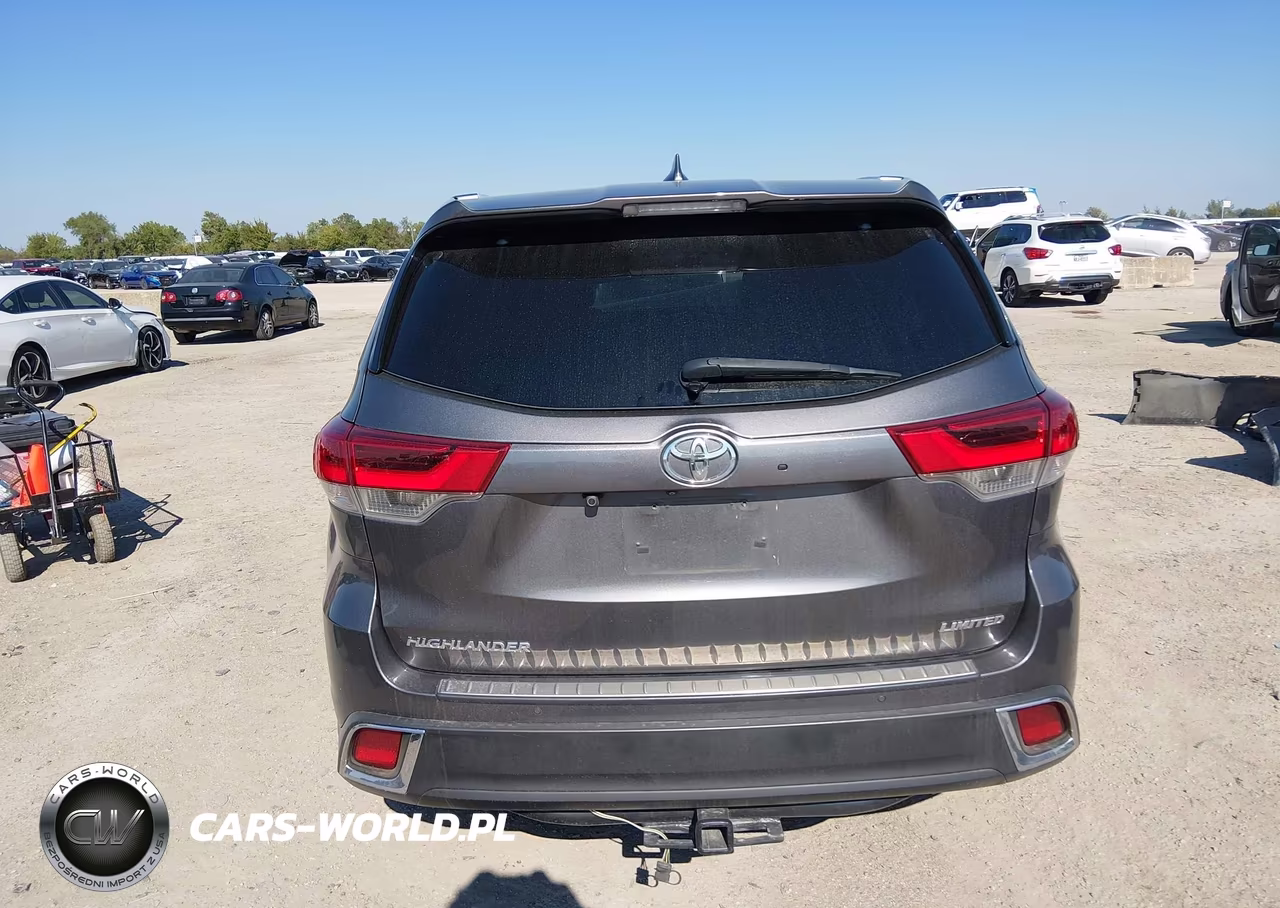 2018 Toyota Highlander Limited Platinum VIN:5TDYZRFH6JS243109 - 16