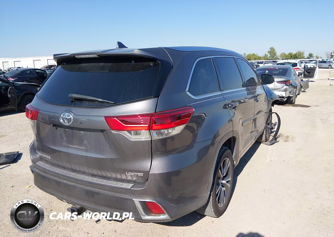 2018 Toyota Highlander Limited Platinum VIN:5TDYZRFH6JS243109 - 4