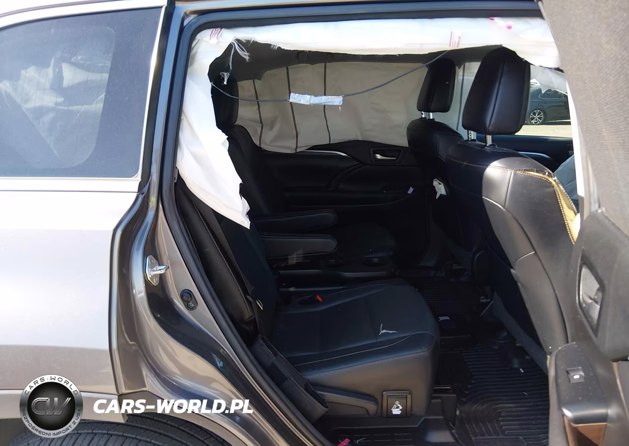 2018 Toyota Highlander Limited Platinum VIN:5TDYZRFH6JS243109 - 8