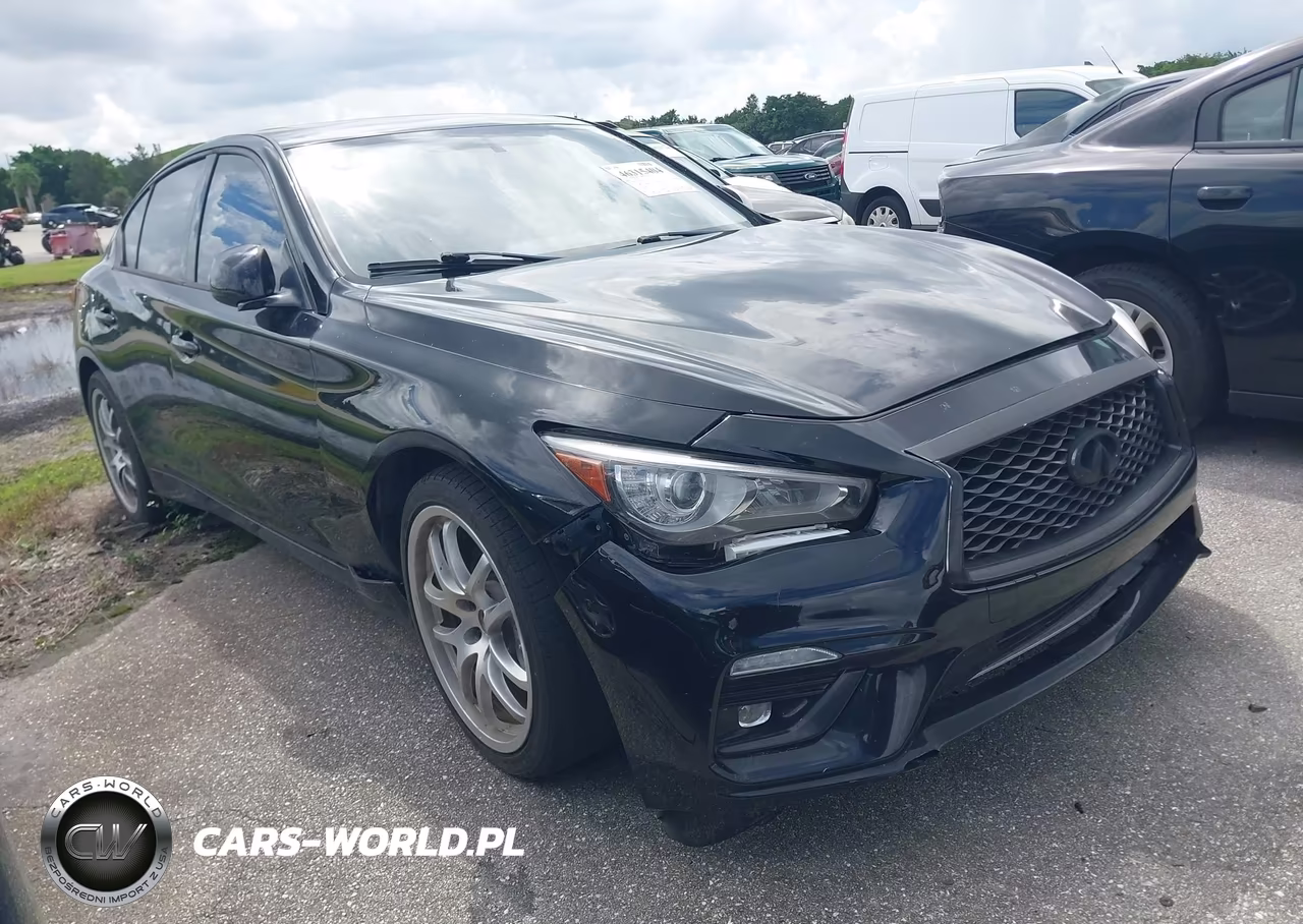 2015 Infiniti Q50 Premium