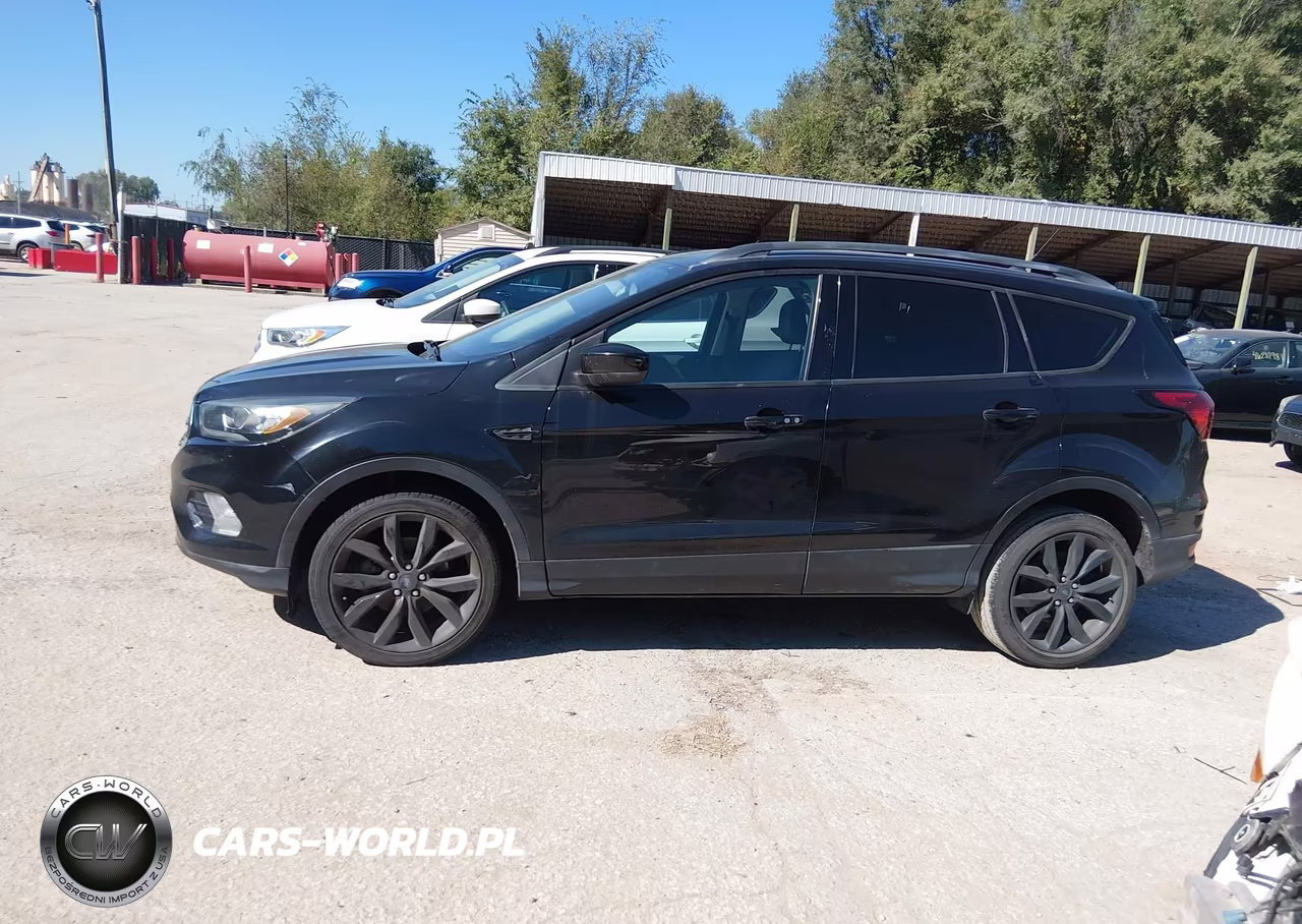2019 Ford Escape Se VIN:1FMCU0GD8KUA64482 - 15