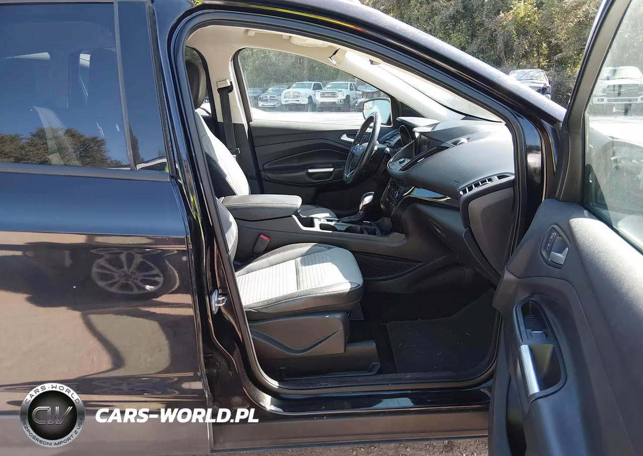 2019 Ford Escape Se VIN:1FMCU0GD8KUA64482 - 5