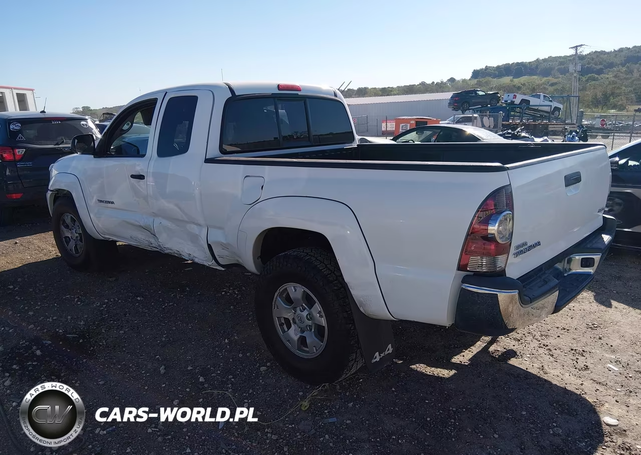 2012 Toyota Tacoma VIN:5TFUX4EN8CX015334 - 3