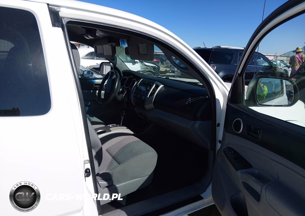 2012 Toyota Tacoma VIN:5TFUX4EN8CX015334 - 5