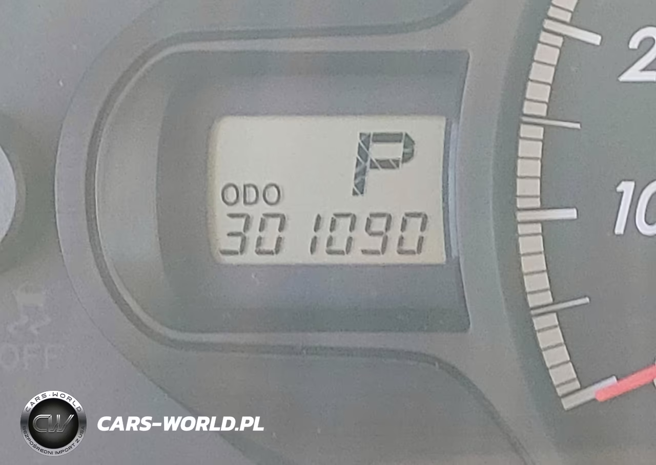 2011 Toyota Sienna Le V6 VIN:5TDKK3DC6BS110429 - 12