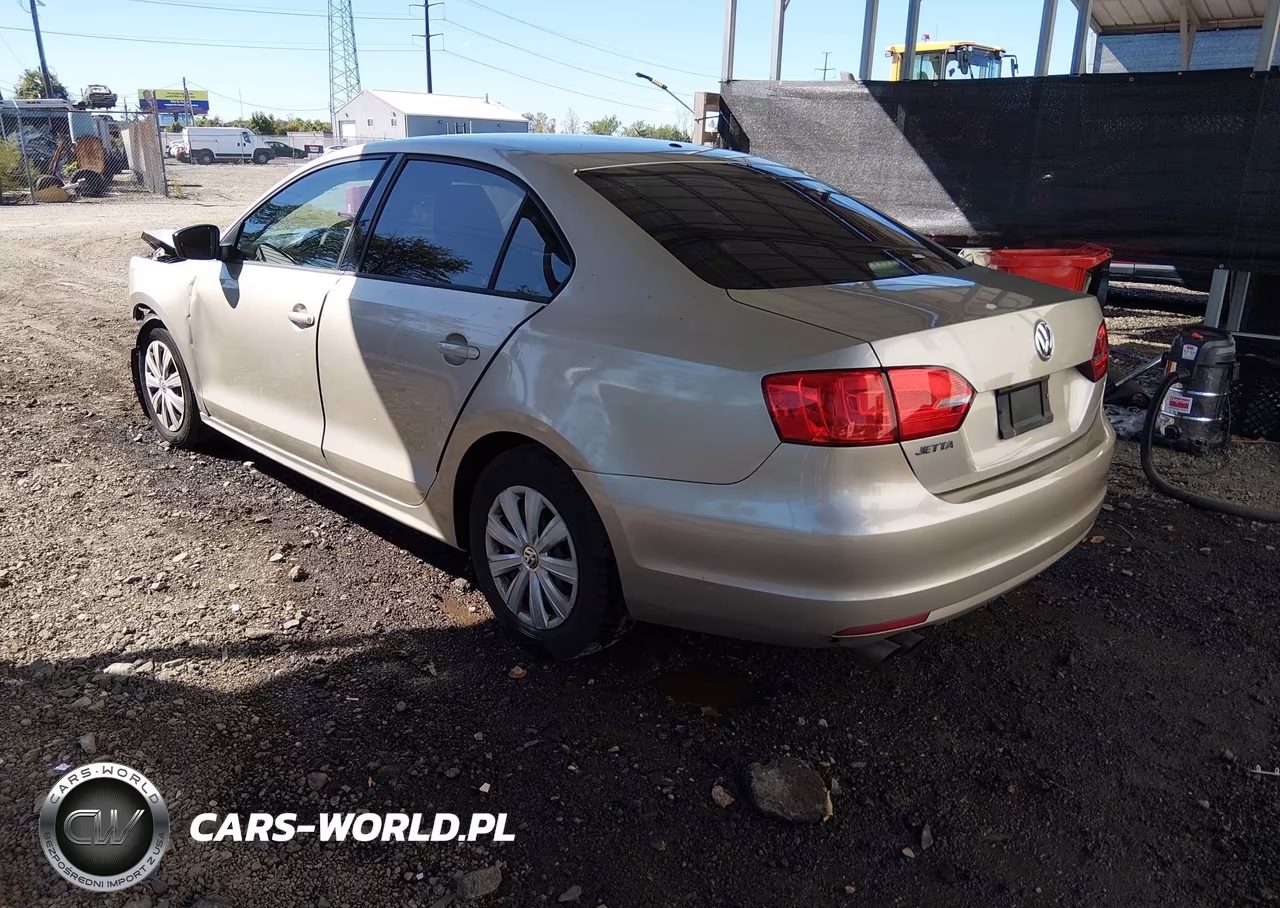 2014 Volkswagen Jetta 2.0L S VIN:3VW1K7AJ0EM237331 - 3