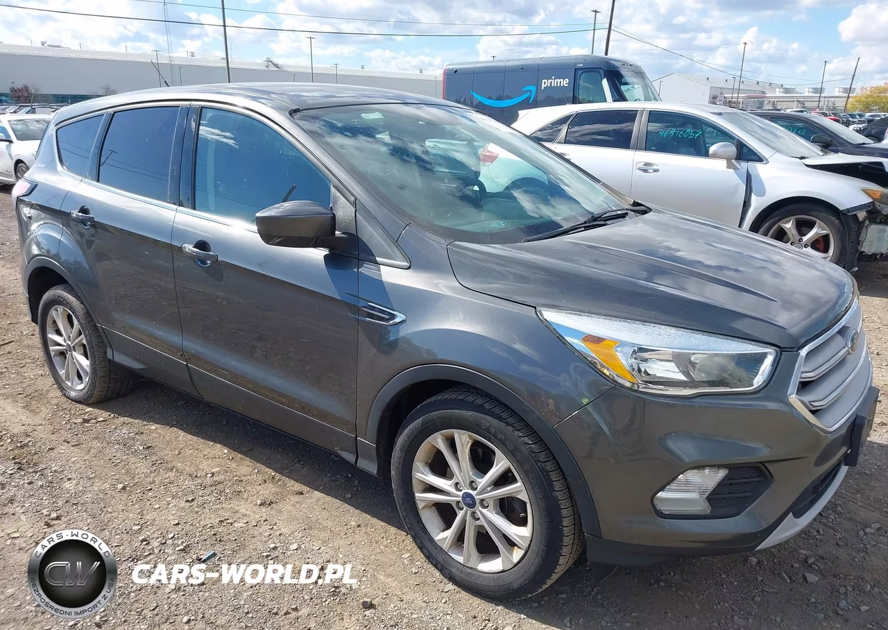 2017 Ford Escape Se VIN:1FMCU0GD8HUC45445 - 6