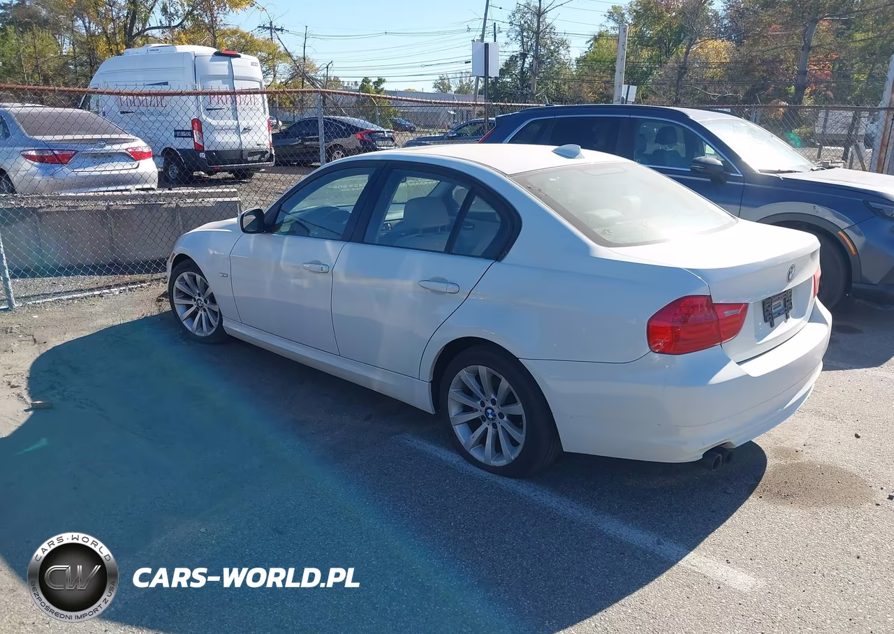 2011 BMW 328I xDrive VIN:WBAPK7C54BA973238 - 3