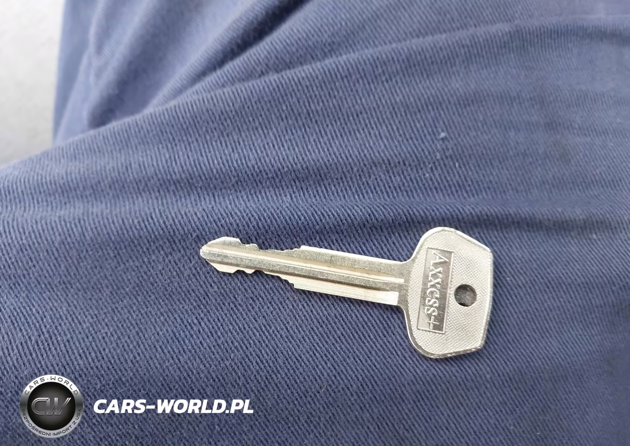 2004 Hyundai Elantra Gls-Gt VIN:KMHDN46D74U853865 - 11