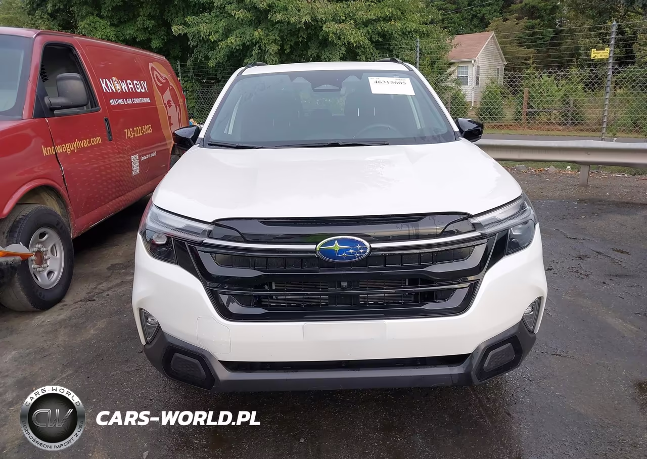 2025 Subaru Forester Touring Hybrid VIN:JF2SLSTDXSH432160 - 12