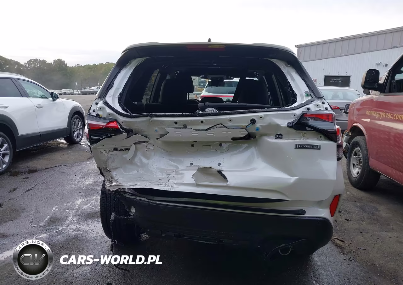 2025 Subaru Forester Touring Hybrid VIN:JF2SLSTDXSH432160 - 6