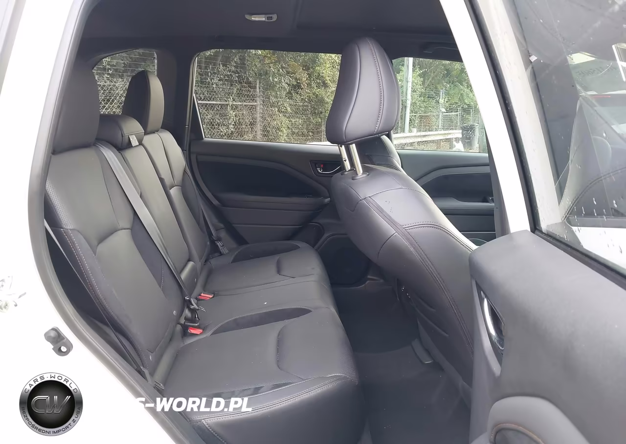 2025 Subaru Forester Touring Hybrid VIN:JF2SLSTDXSH432160 - 8