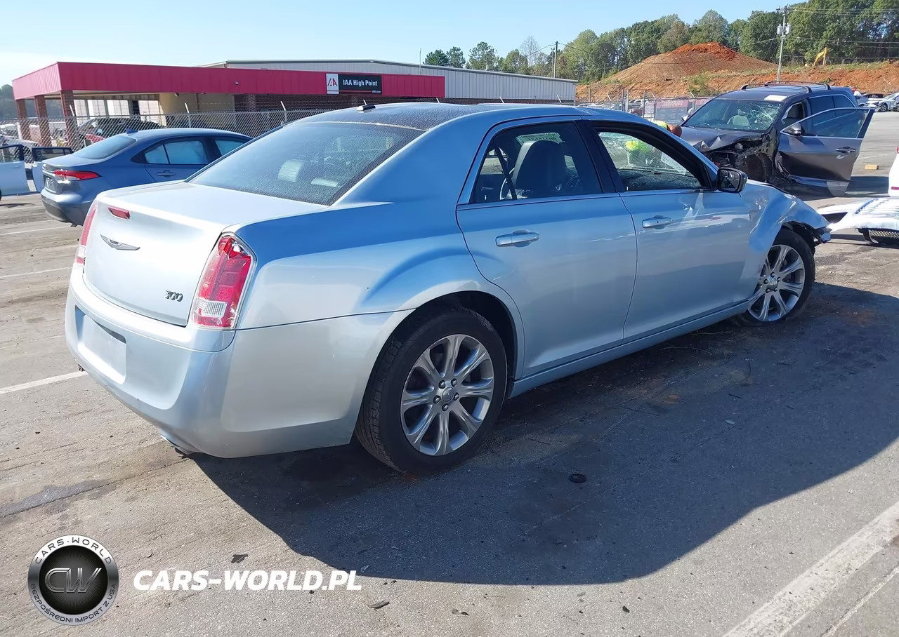 2013 Chrysler 300 S VIN:2C3CCAGT8DH590450 - 4