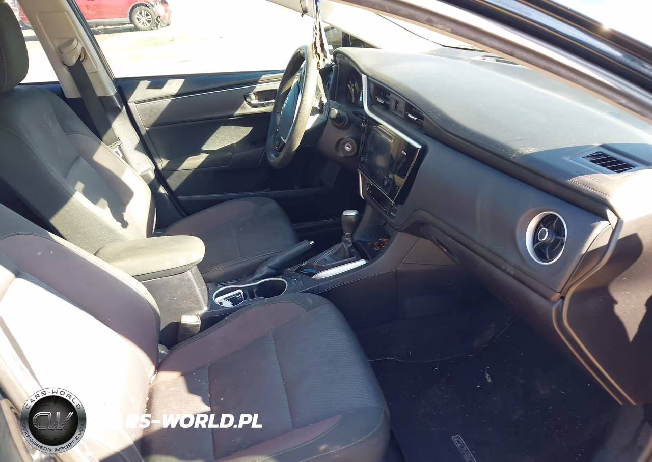 2017 Toyota Corolla Le VIN:2T1BURHE4HC828183 - 5
