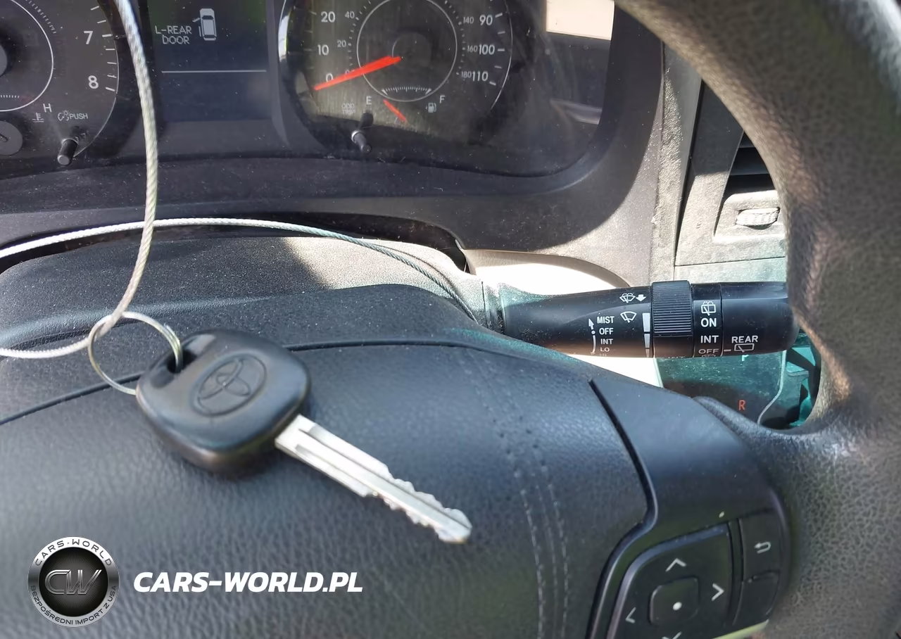 2017 Toyota Sienna Le 8 Passenger VIN:5TDKZ3DC0HS850580 - 11