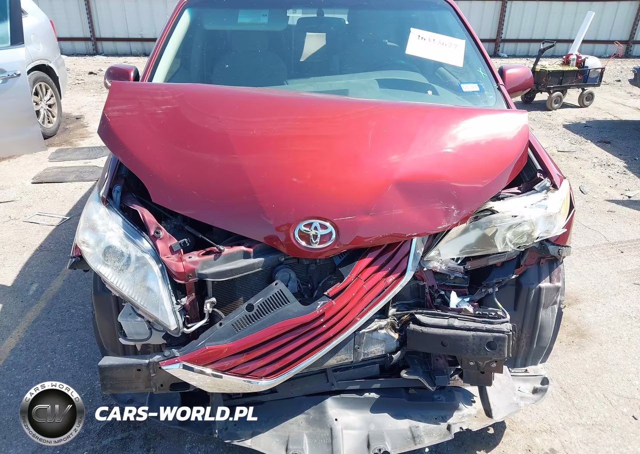 2017 Toyota Sienna Le 8 Passenger VIN:5TDKZ3DC0HS850580 - 6