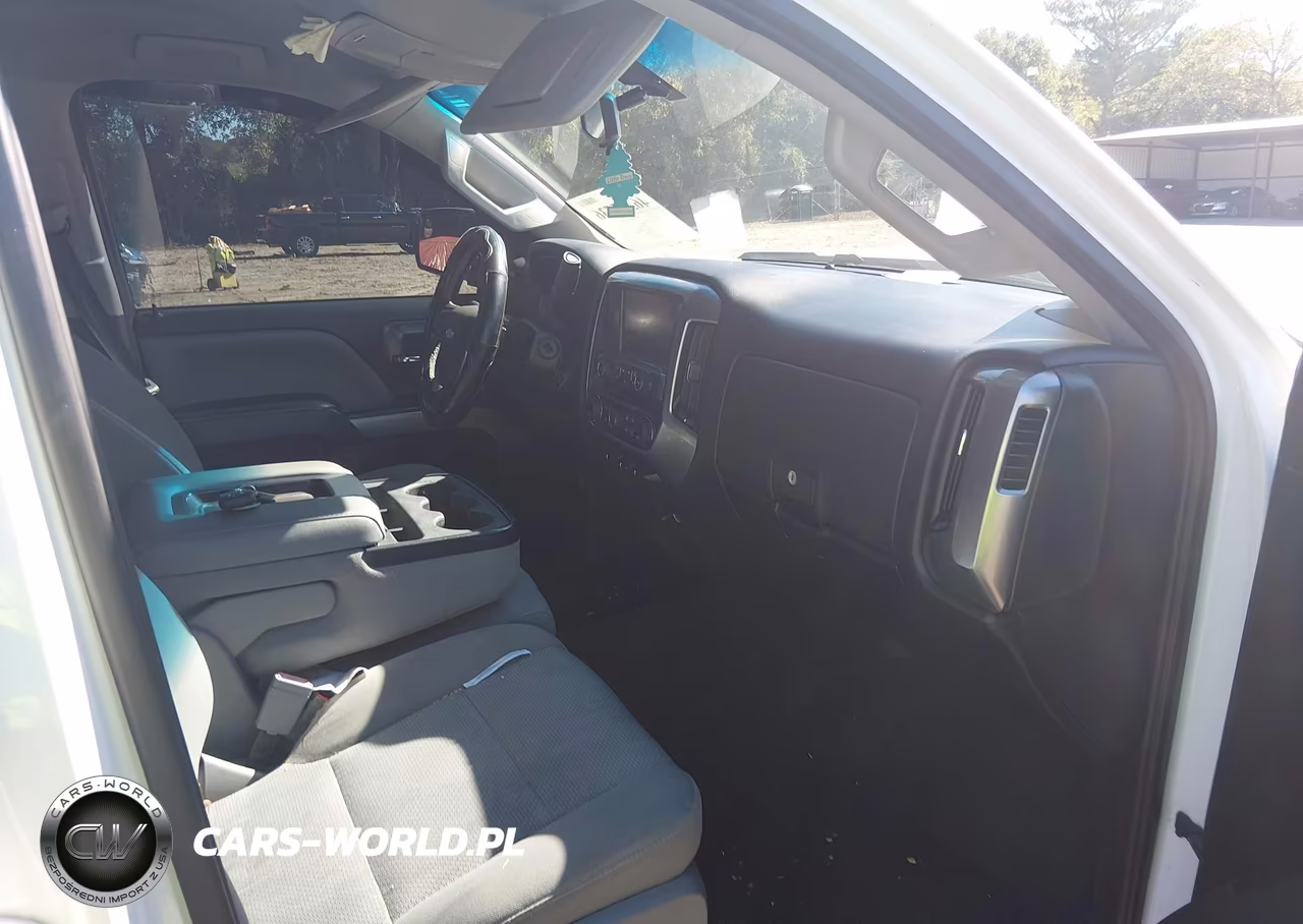 2018 Chevrolet Silverado 1500 1Lt VIN:3GCPCREC9JG644316 - 5